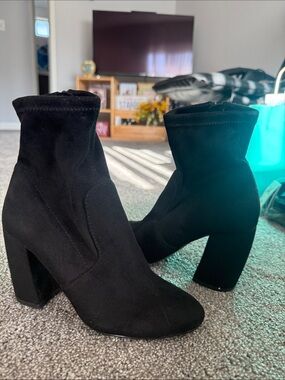 Steve Madden Black Suede Block Heel Ankle Boots - Women
